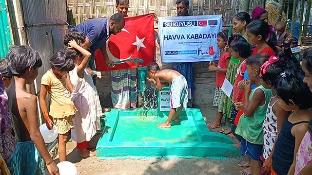 Bangladeş Tulumbalı Kişisel Su Kuyusu